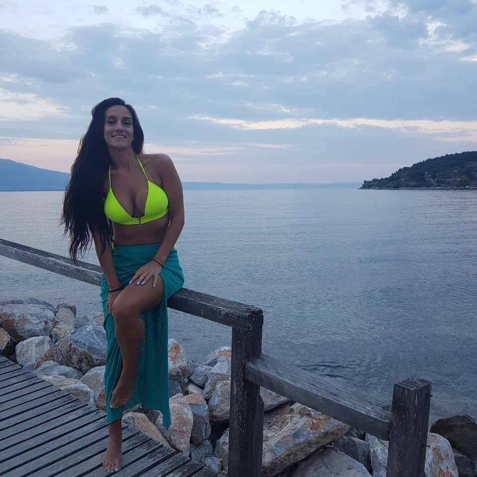 Εσμέ Power of love με μαγιο