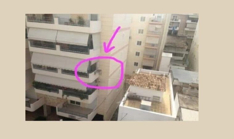 athanati-elliniki-patenta-deite-fotografia-imno-stin-efeuretikotita-ellina