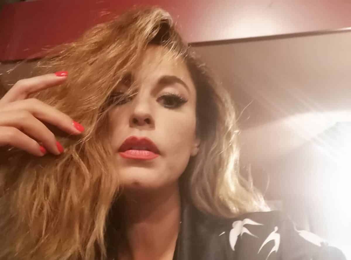 κατερινα παπουτσακη νοσος chron