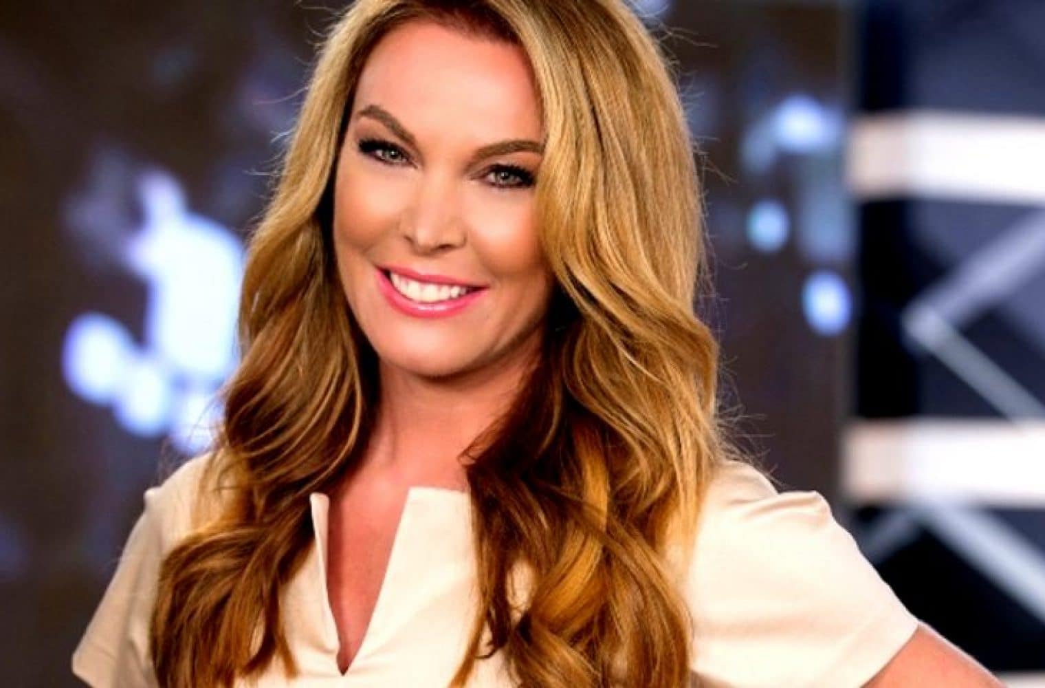 Tatiana Stefanidoy Diakopares Giati H Lista Petsa Pianei Topo Des Ti Ekane Me Ta Lefta Toy Menoyme Spiti Koolnews Gr