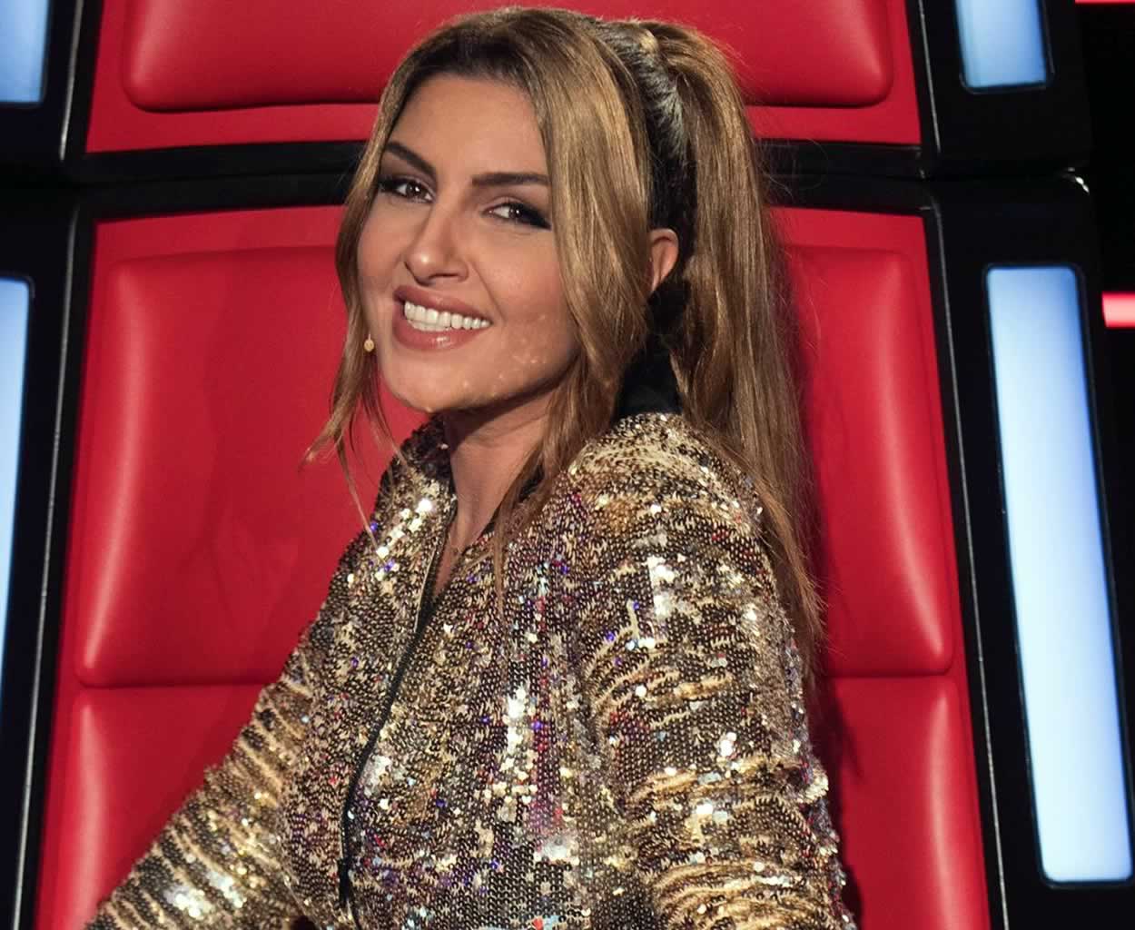 epika-balkonia-i-elena-paparizou-paraligo-na-mas-dixi-to-prama-tis-lalisame