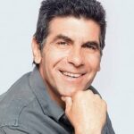 Γιάννης Μπέζος