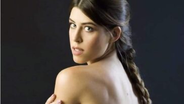 demy