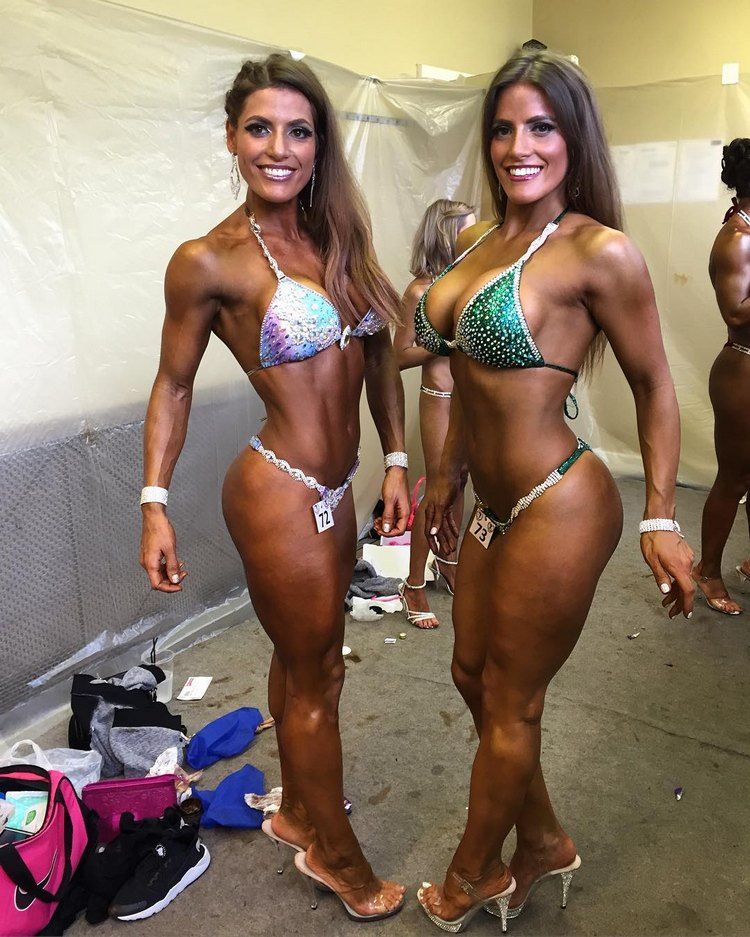 Φωτογραφία: Πάρε μάτι τα ΤΟΥΜΠΑΝΑ Jenny και Lucy West και θα δεις το Bodybuilding αλλιώς