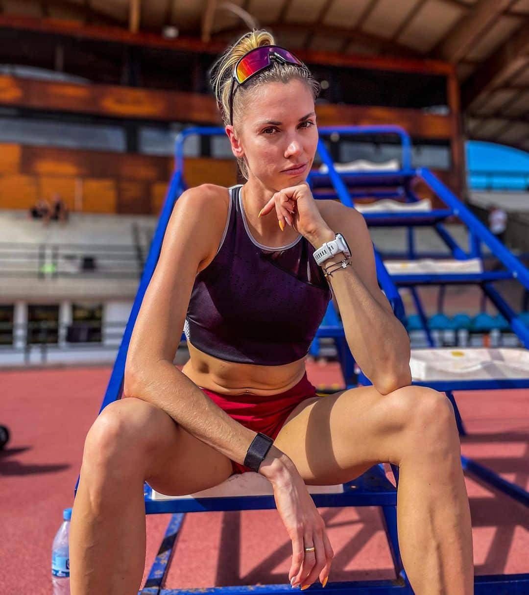 Ίγκα Μπάουμγκαρτ: Η αθλήτρια που όταν δε τρέχει βγάζει selfie και κάνει το μοντέλο. Δες φωτογραφίες